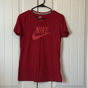 Nike Slim Fit Women's Shirt Red‎ Size Large